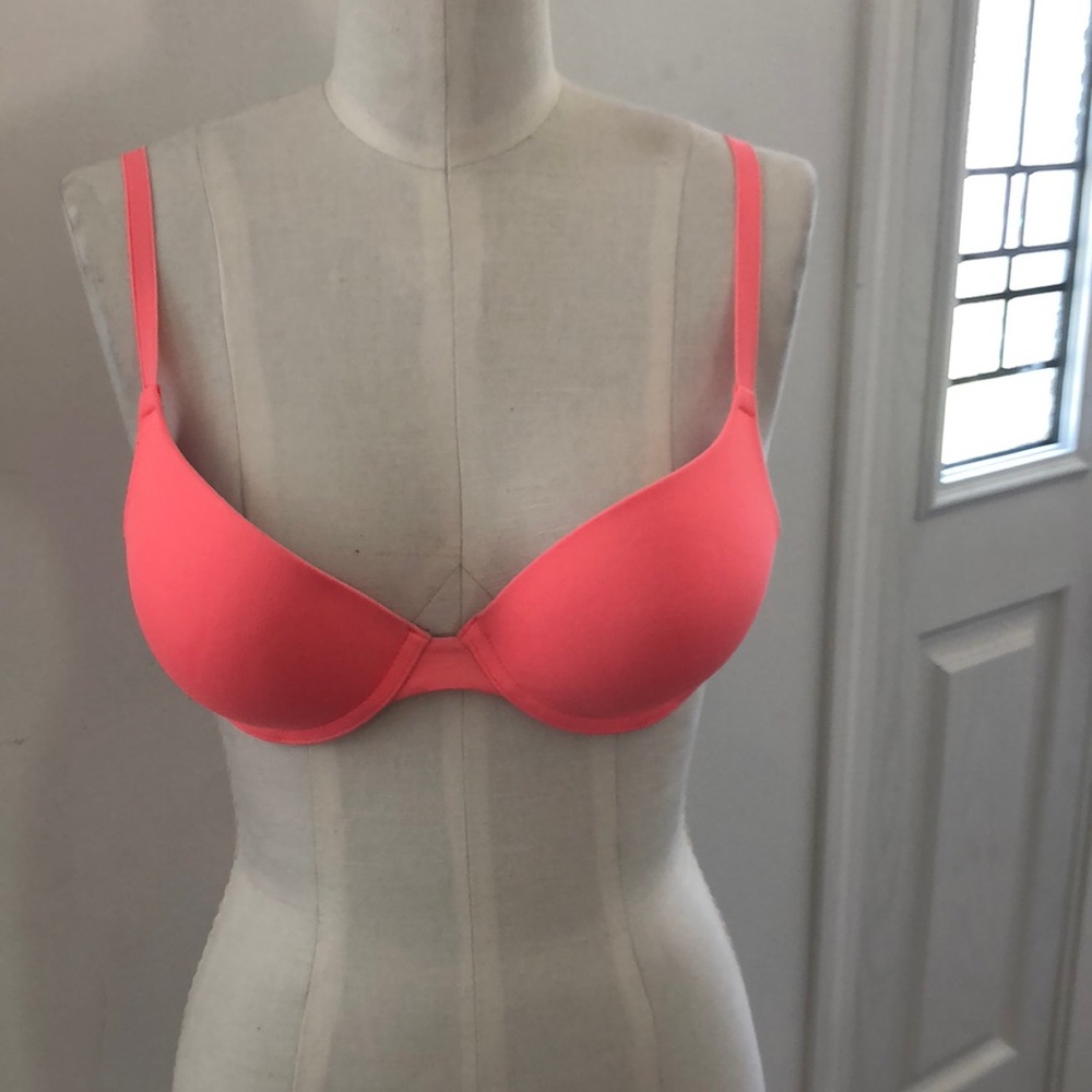 NWOT VS PINK Bea
